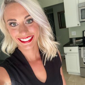 Meet your Posher, Kara